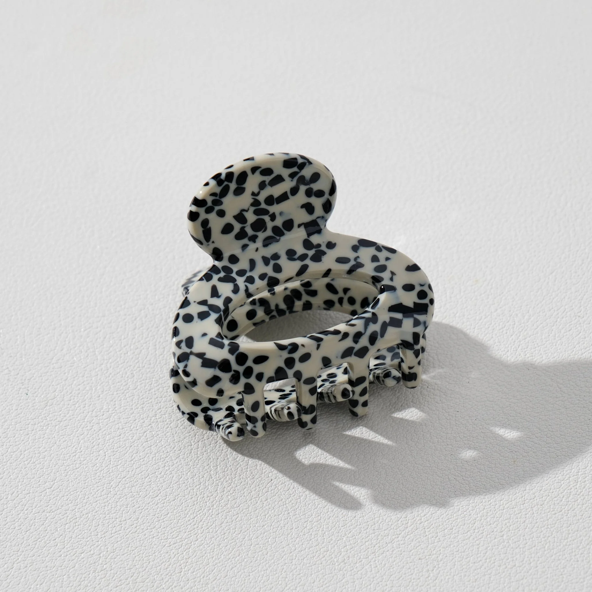 Lucie Core | Mini Bubble Claw Clip - Image 3