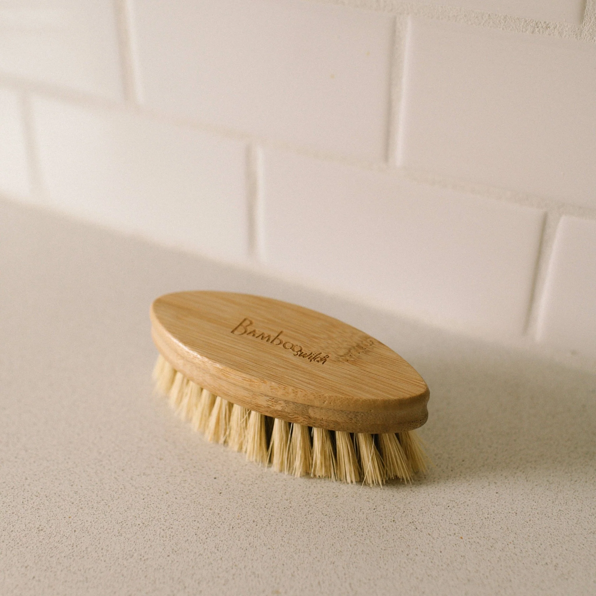 Bamboo, Coconut & Sisal Cleaning Brush - Image 3