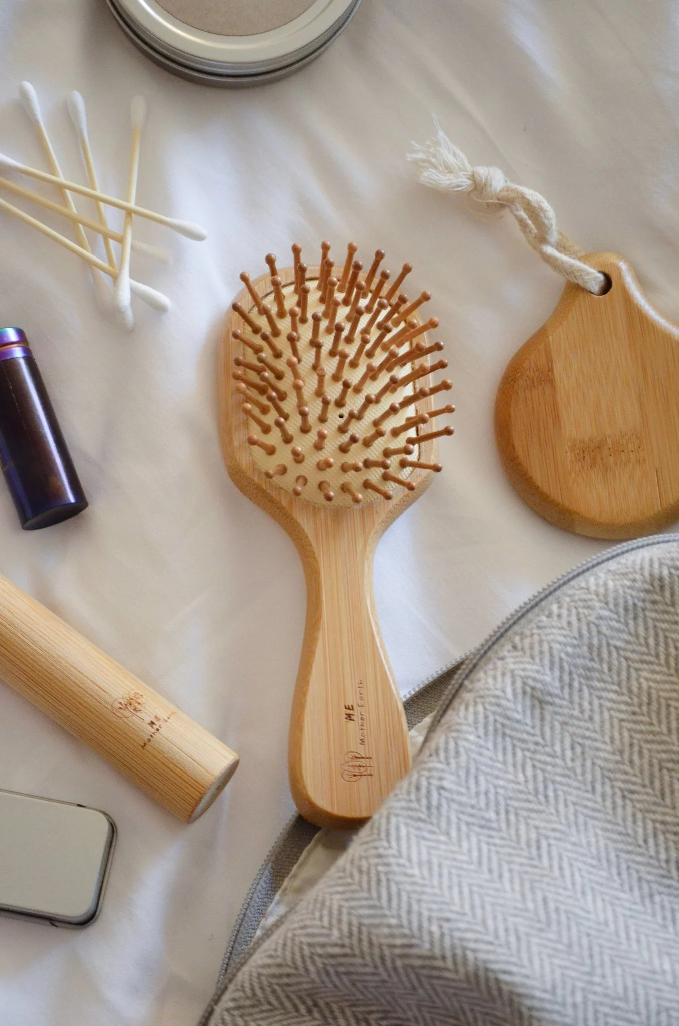 Bamboo Travel Hairbrush - Image 3