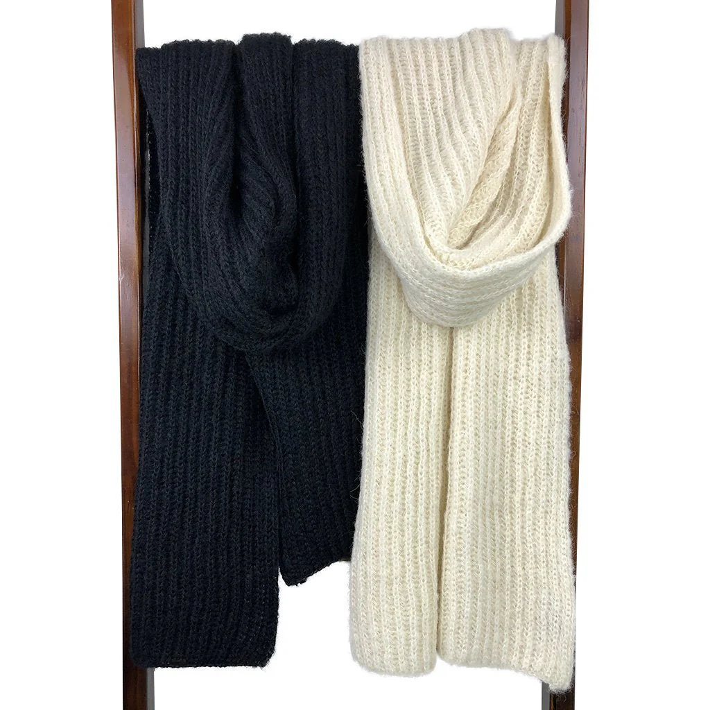 Chunky Knit Alpaca Scarf - Image 2