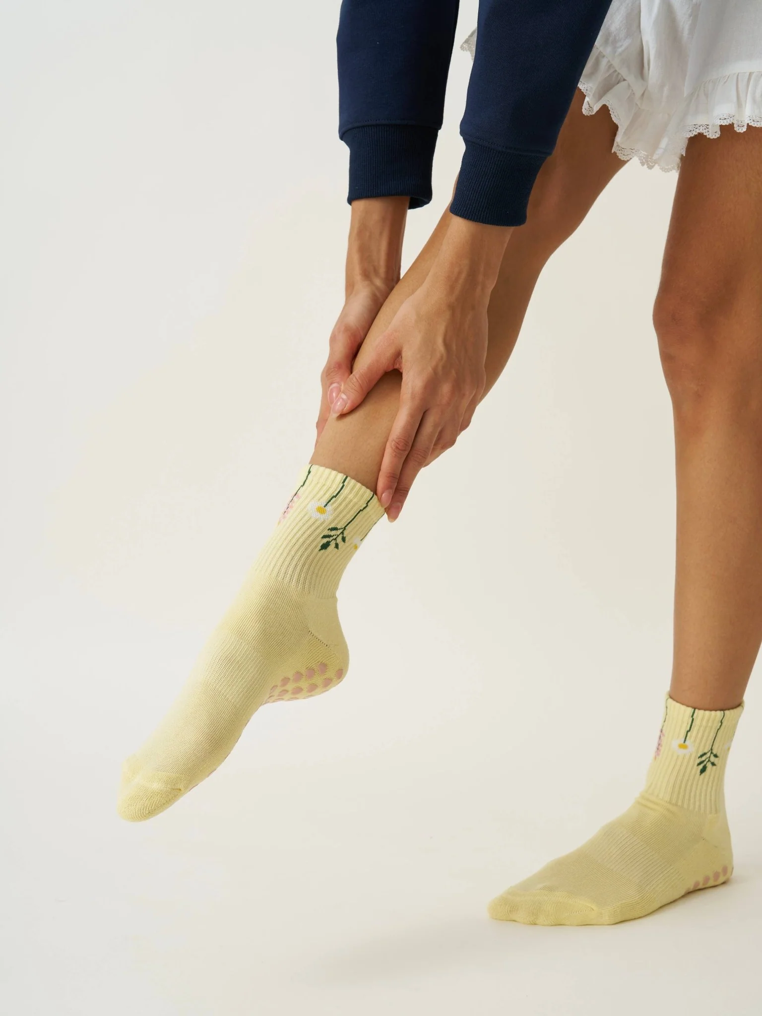 🌿 Flower Stem Grip Sock | Pilates Socks - Image 8