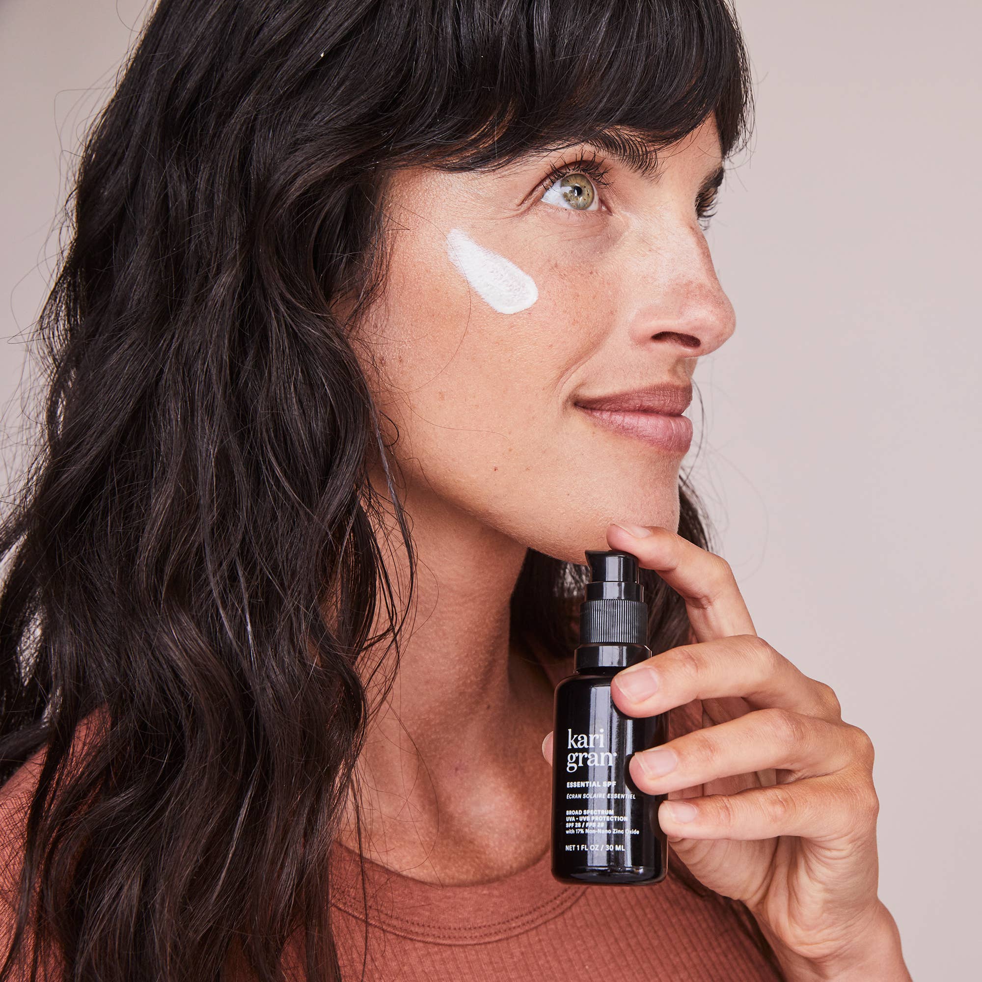Essential SPF 30 - Image 3