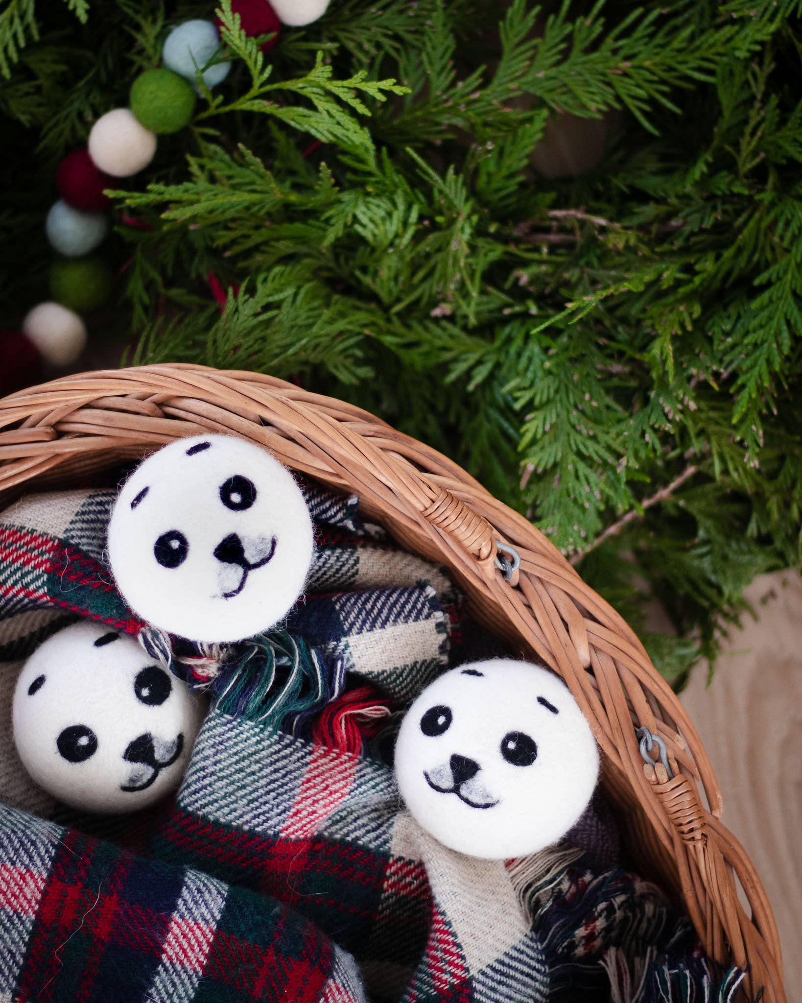 Baby Seals Eco Dryer Ball - Image 4