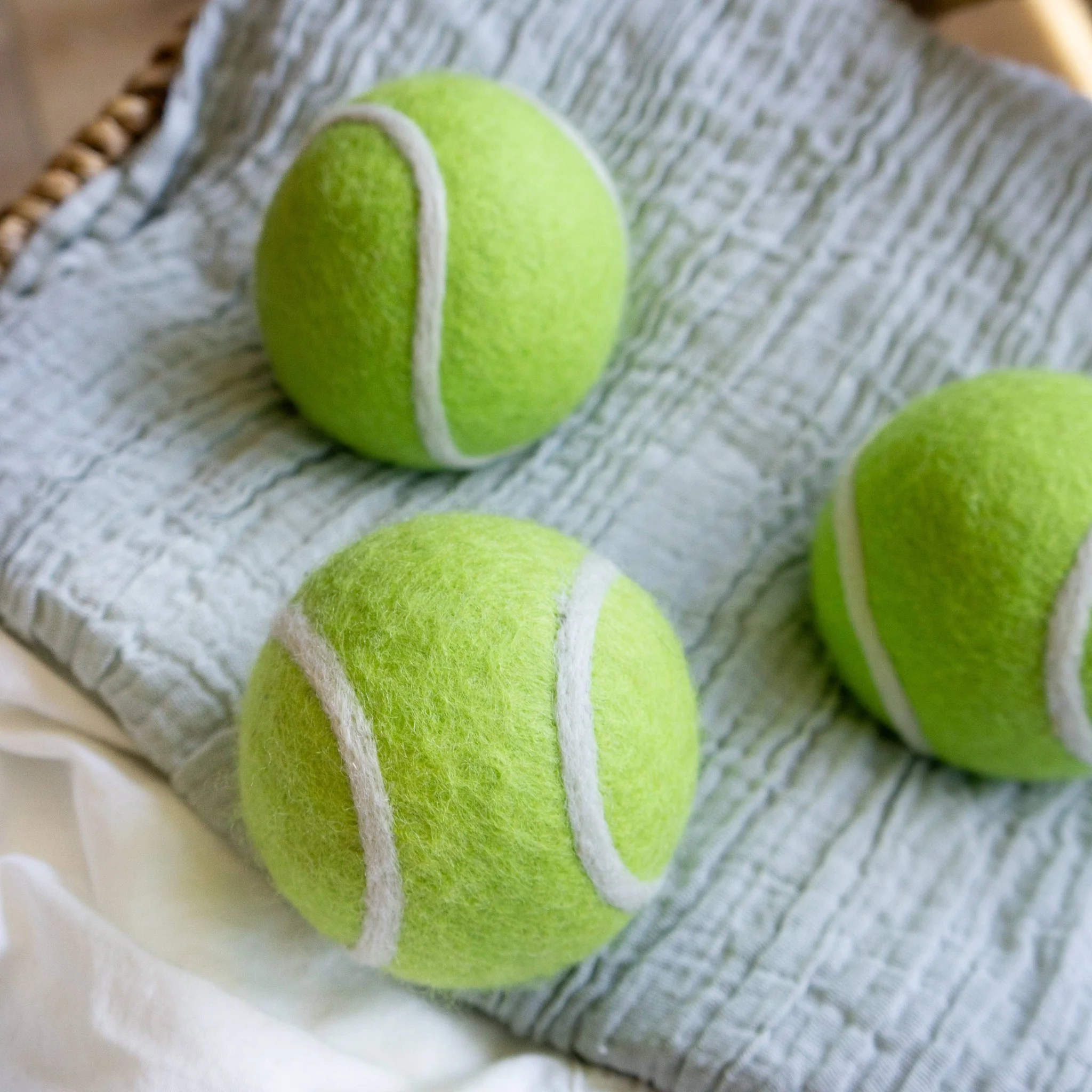 Tennis Eco Wool Dryer Ball - Image 5