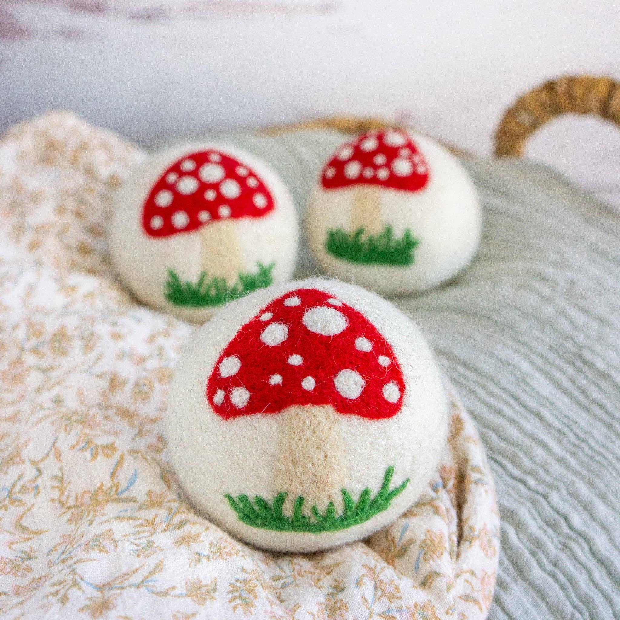 White Mushroom Eco Dryer Ball - Image 2