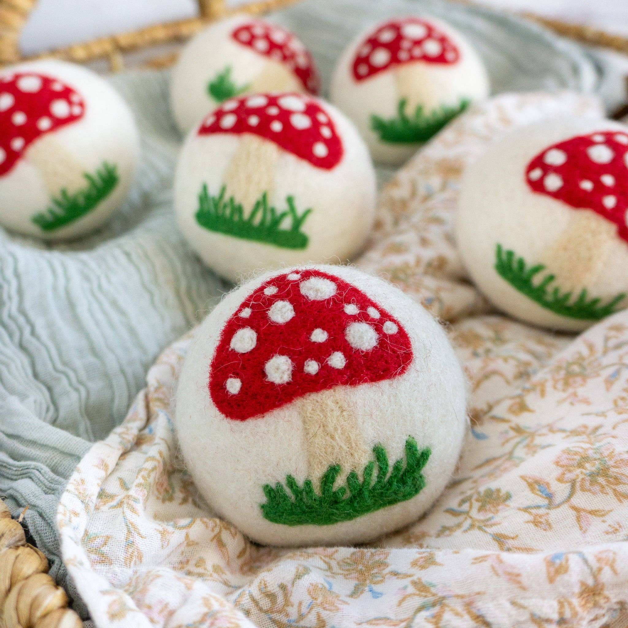 White Mushroom Eco Dryer Ball - Image 4