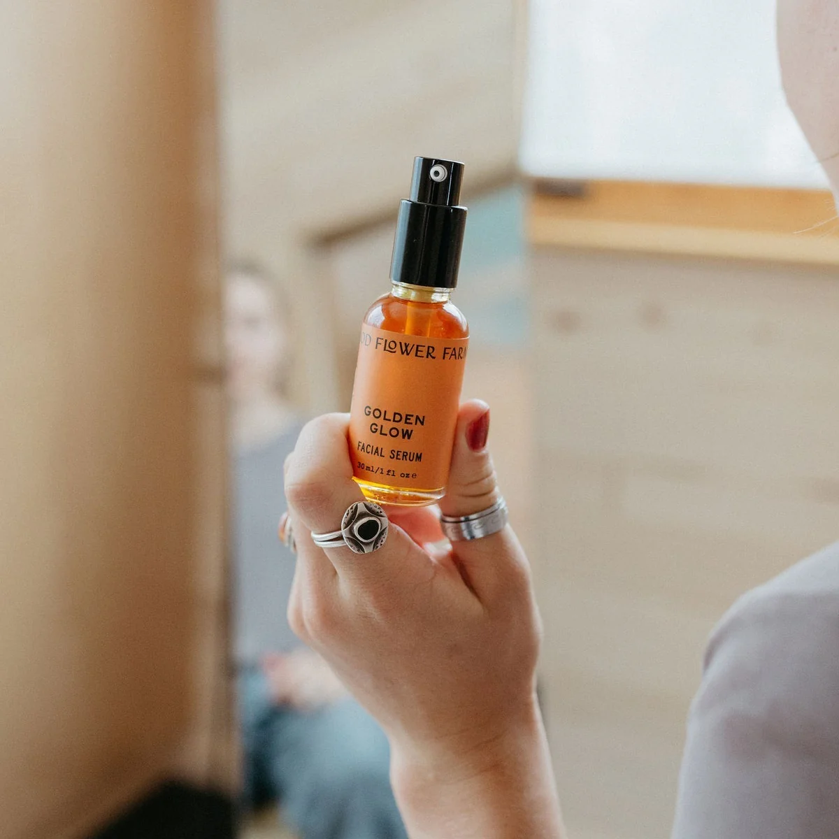 Golden Glow Facial Serum - Image 5