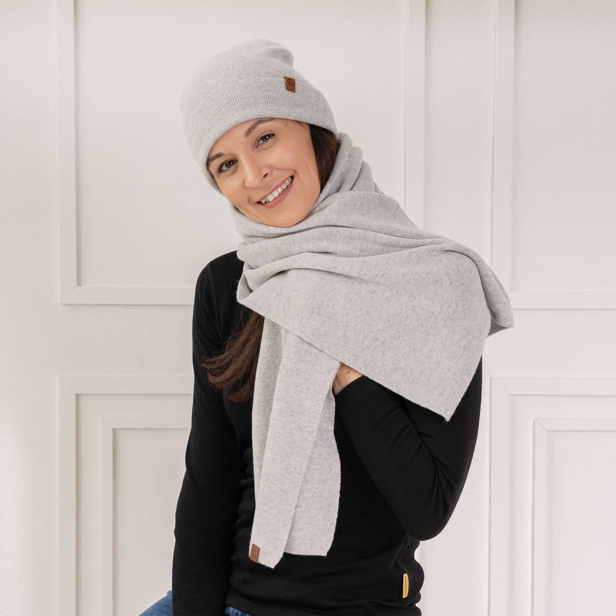 Unisex Knit Merino and Cashmere Hat - Image 3