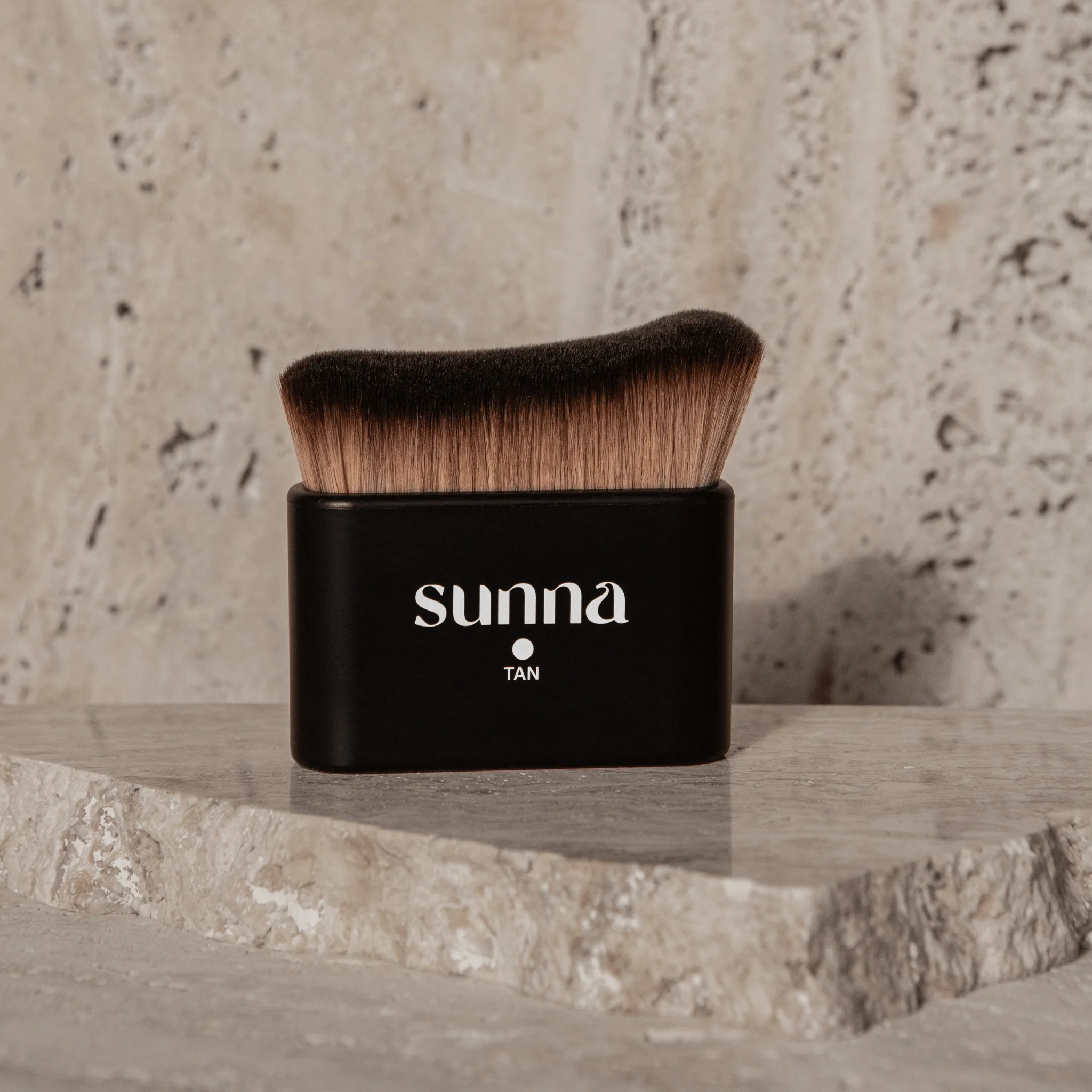 Contour Tanning Brush - Image 3