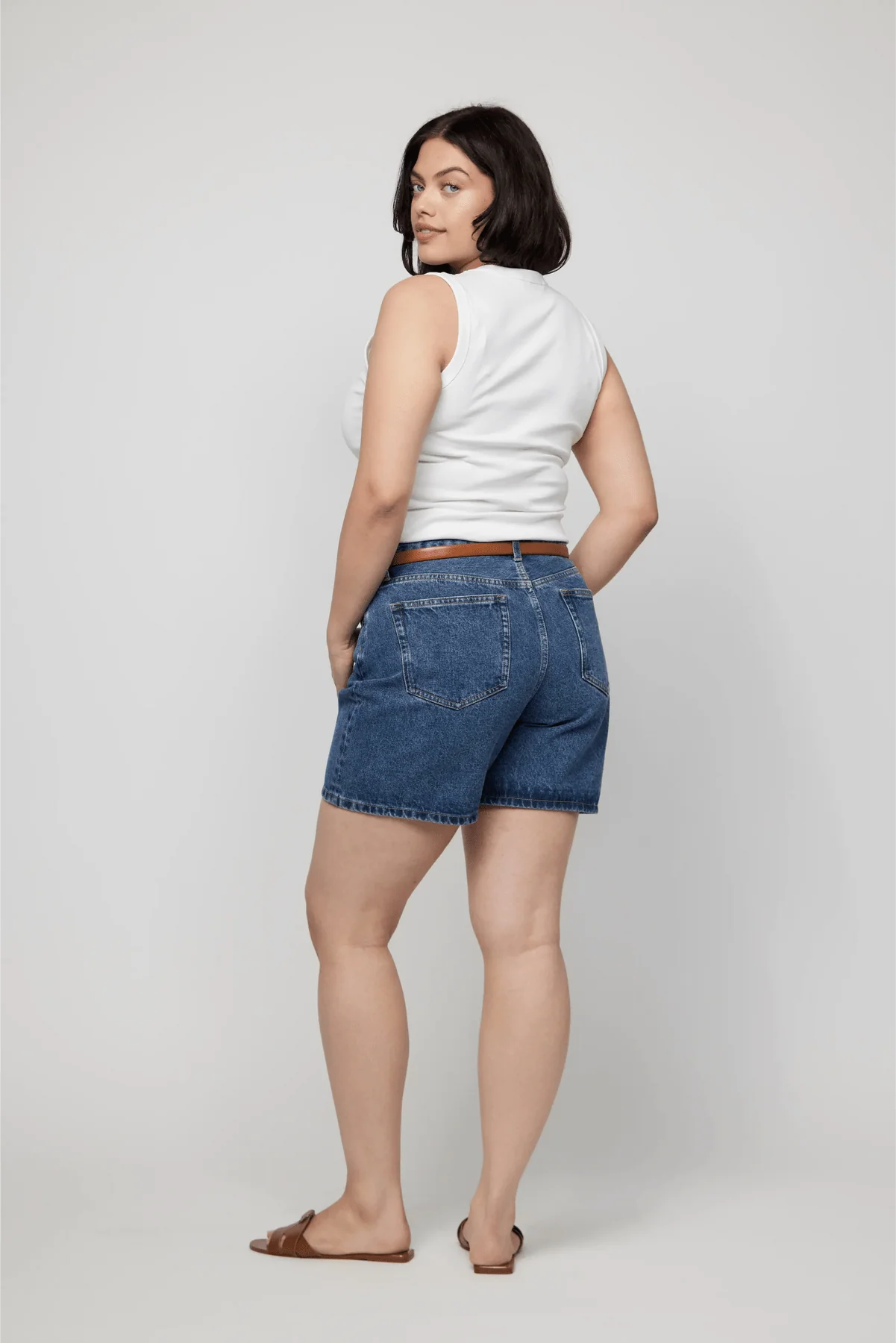 Emmerson High Rise Long Shorts | Medium Worn - Image 6