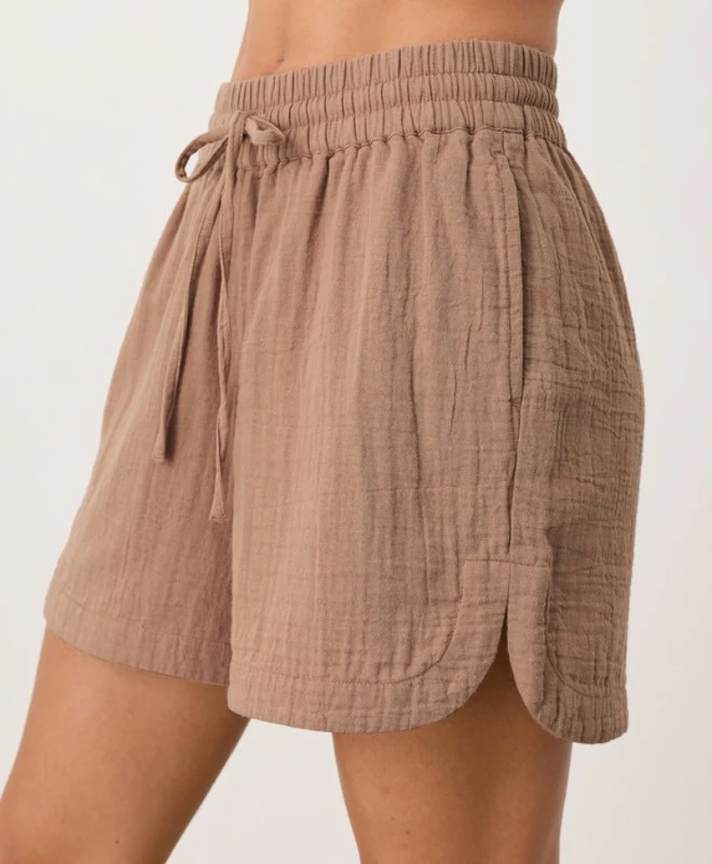 Organic Coastal Double Gauze Curved Hem Short - Image 11