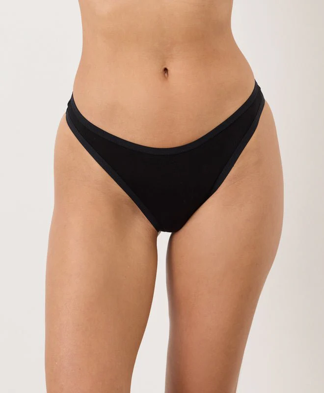 Organic Everyday Classic Fit Thong - Image 2