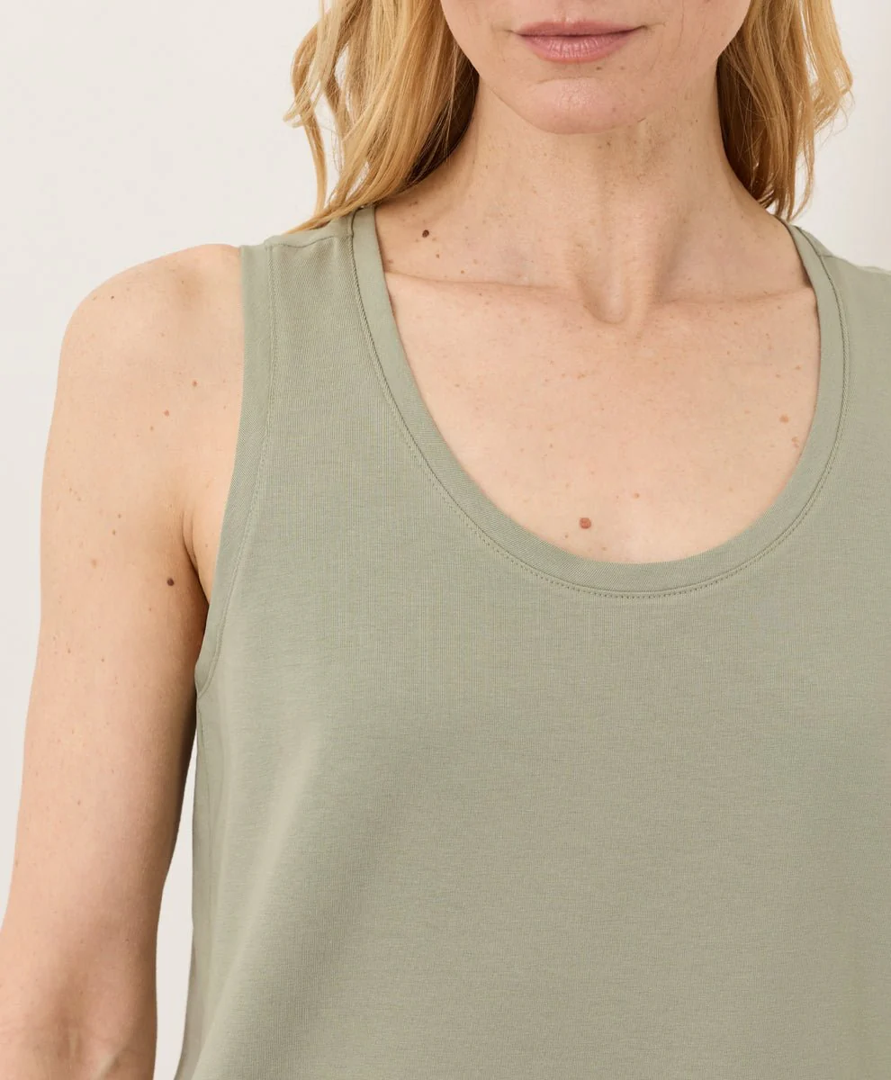 Organic Luxe Essential Scoop Neck Tank - Image 9