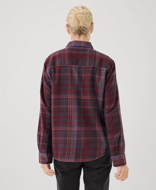Women's Organic Fireside Flannel Button Up Shirt - Image 10