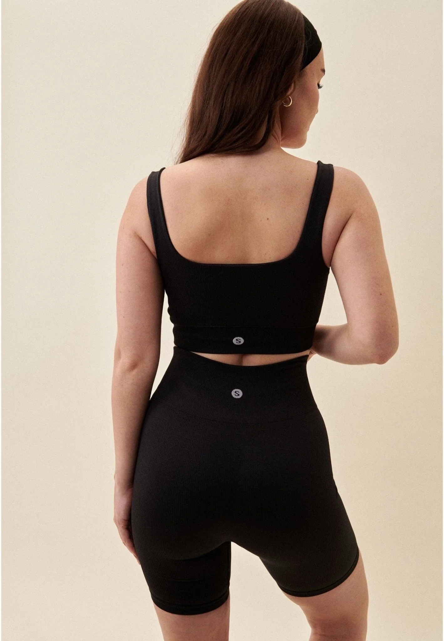 Ribbed Seamless High-Waist Biker Shorts - Image 4