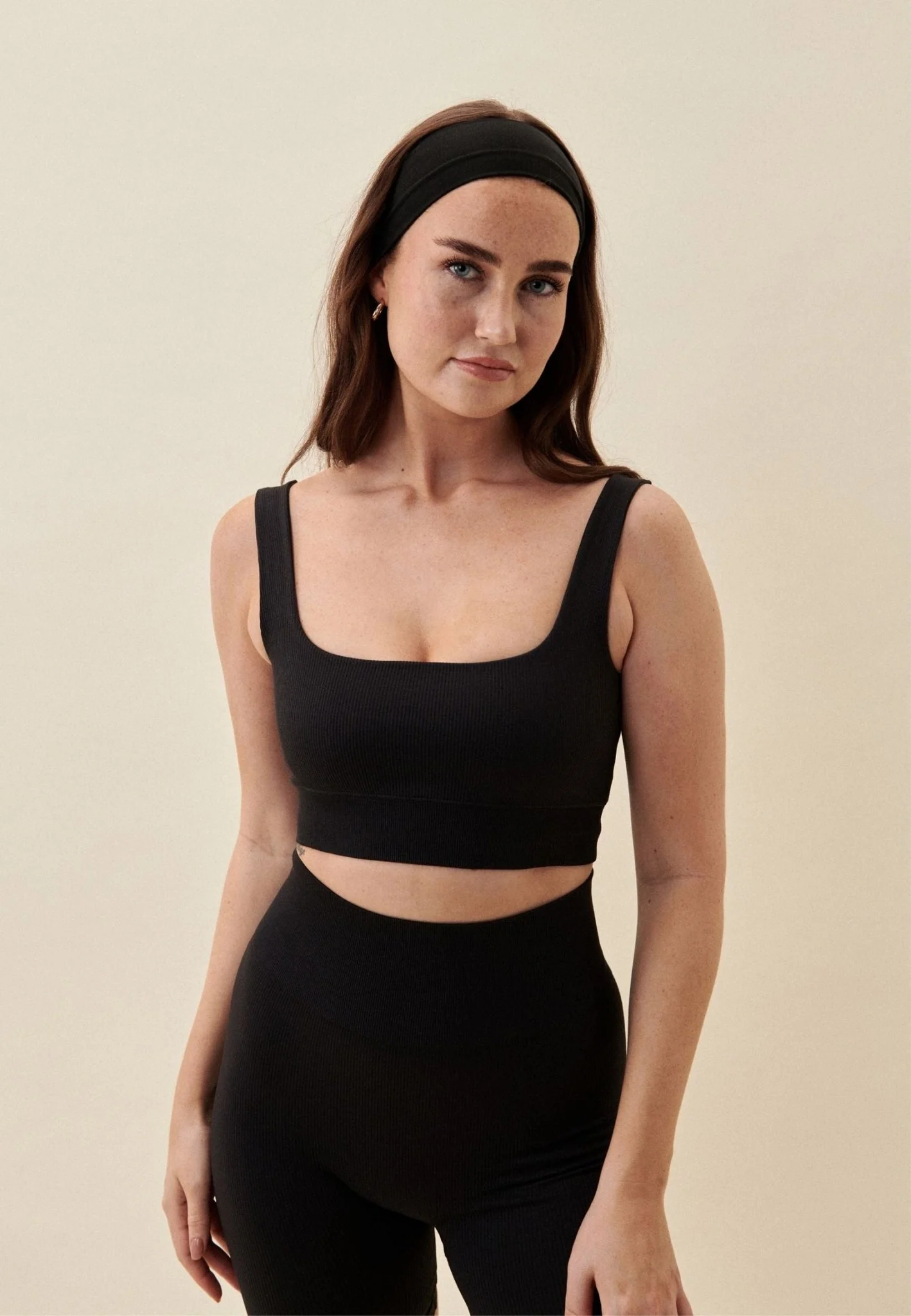 Ribbed Seamless Square Neck Sports Bra - Image 3