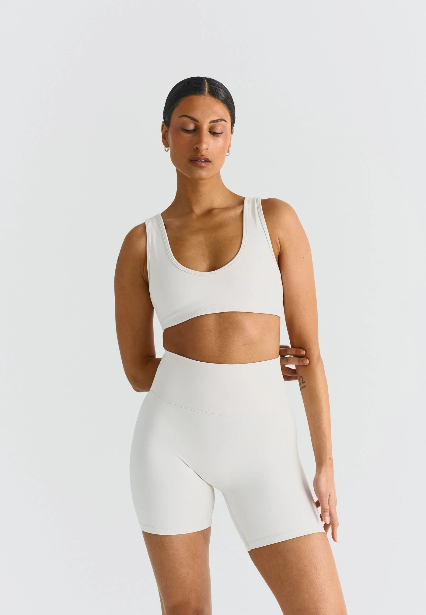 Softsculpt High-Waist Biker Shorts - Image 7