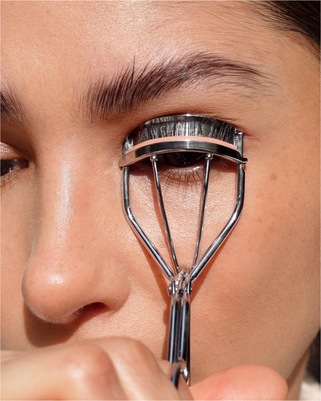 Spectacular Eyelash Curler - Image 2