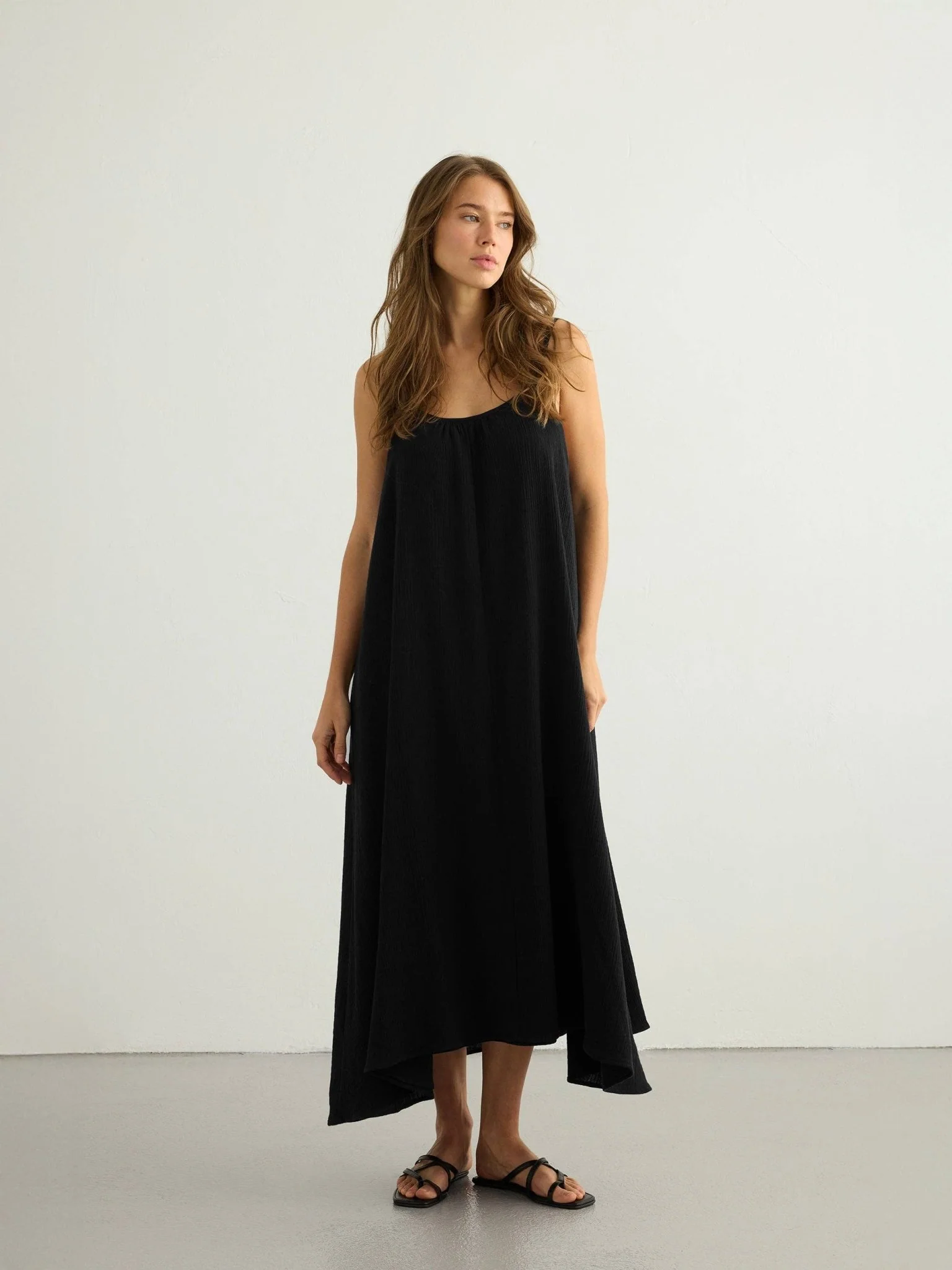 Aura Low Back Maxi Dress - Image 3