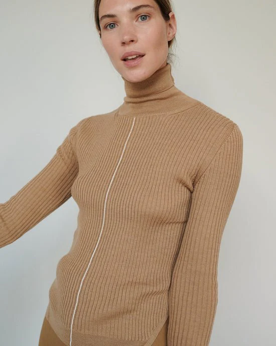 Austėja | Merino Wool Turtleneck - Image 9