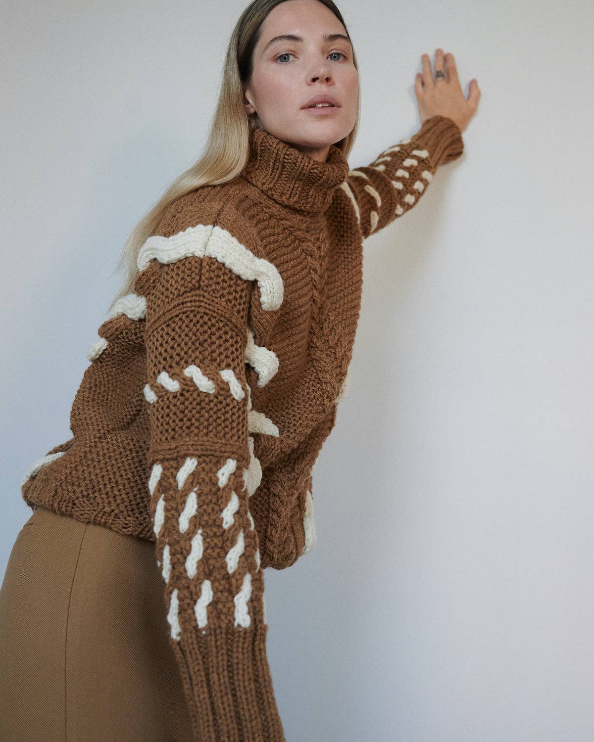 Barbora | Handmade Brown Wool Cable Turtleneck - Image 10