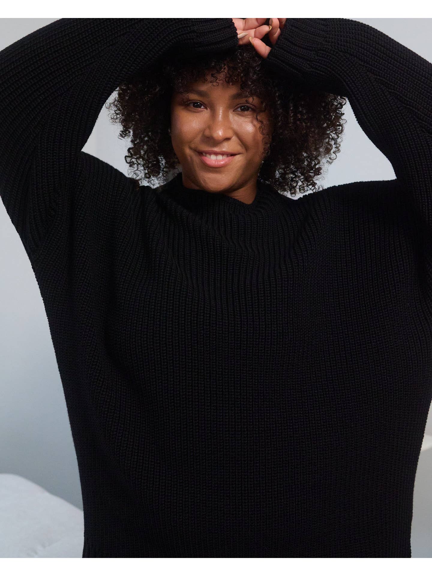 Laumės Sweater | Black - Image 2