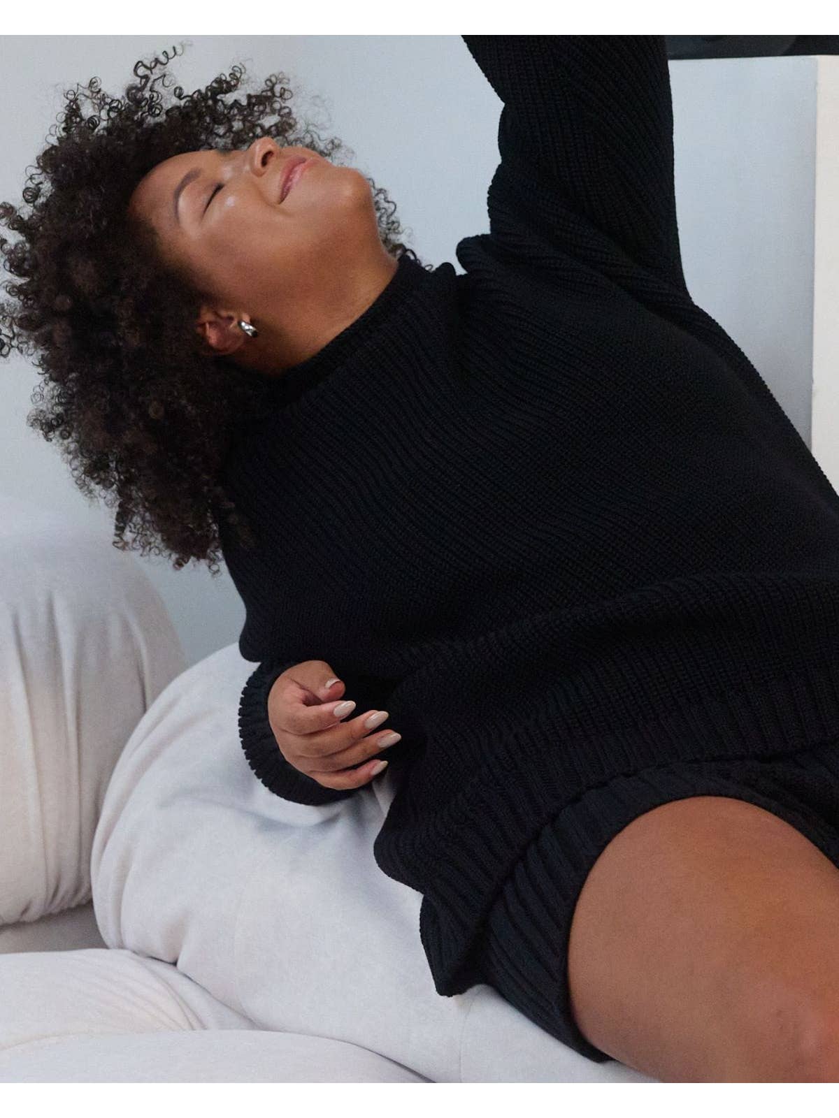 Laumės Sweater | Black - Image 5