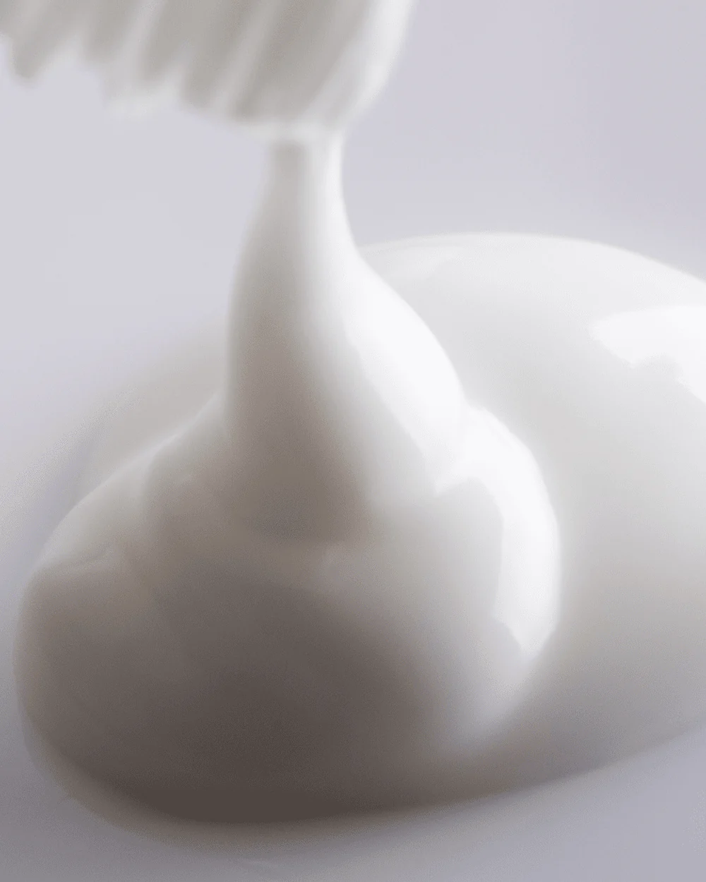 Replenish Ceramides & Blueberry Barrier Repair Serum - Image 3