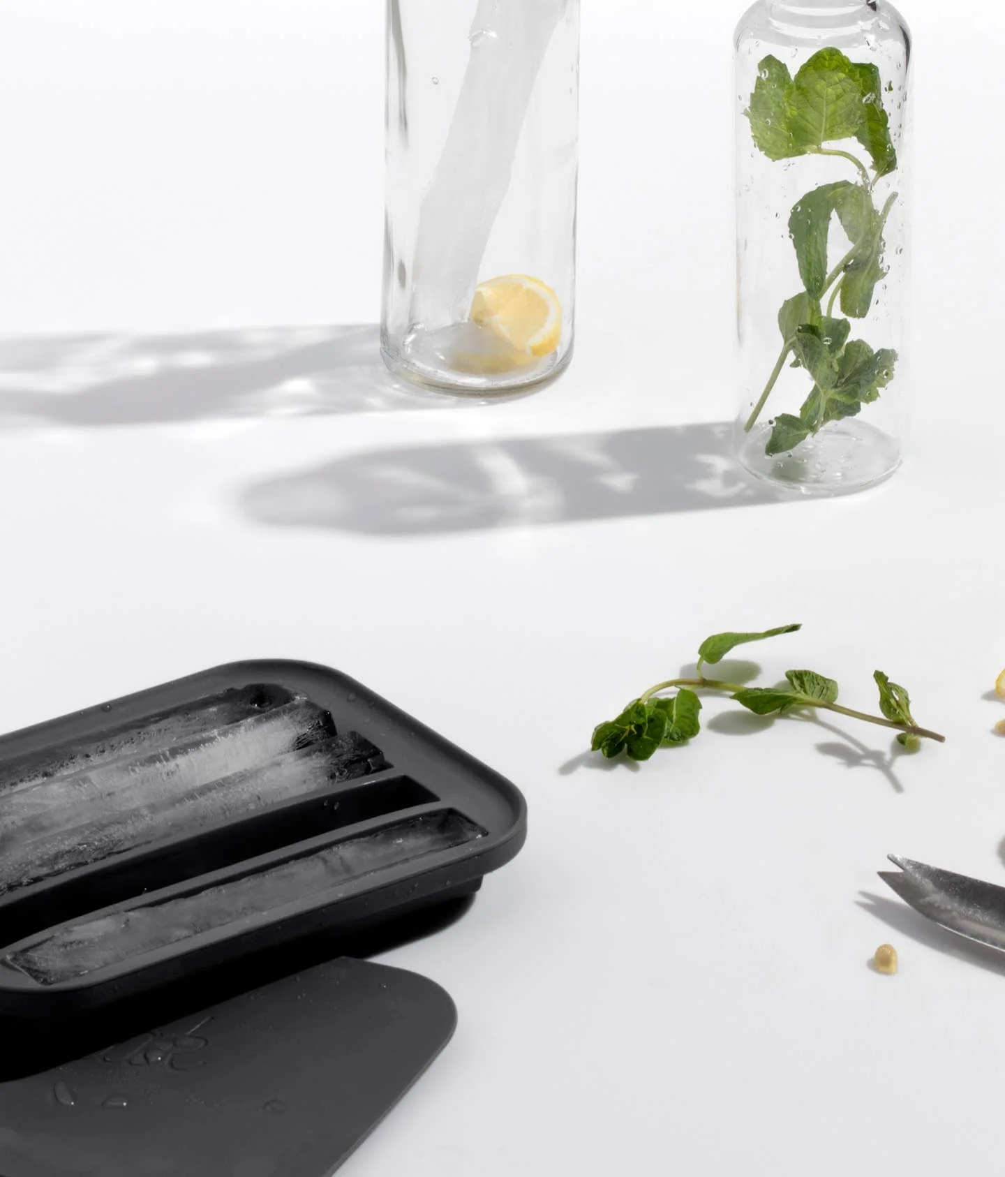 Water Bottle Silicone Ice Tray - Image 2