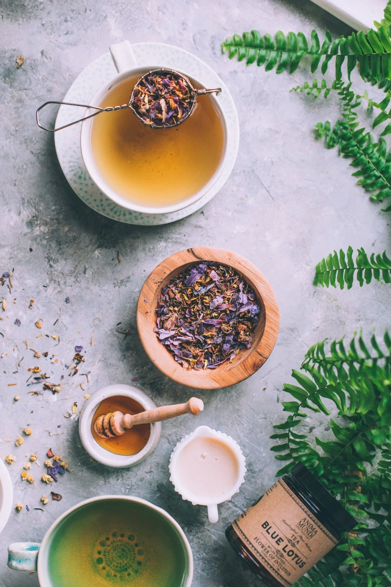 Woven Brass | Small Tea Strainer with Handle - Image 2